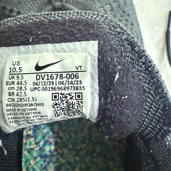 Nike VAPORMAX - Picture 3 of 3